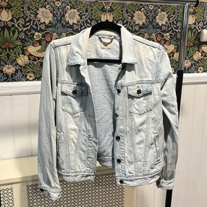 Gap light wash denim jacket